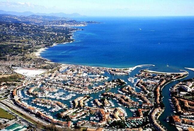 Vue principale du bien — 20 place François Spoerry, Port Grimaud